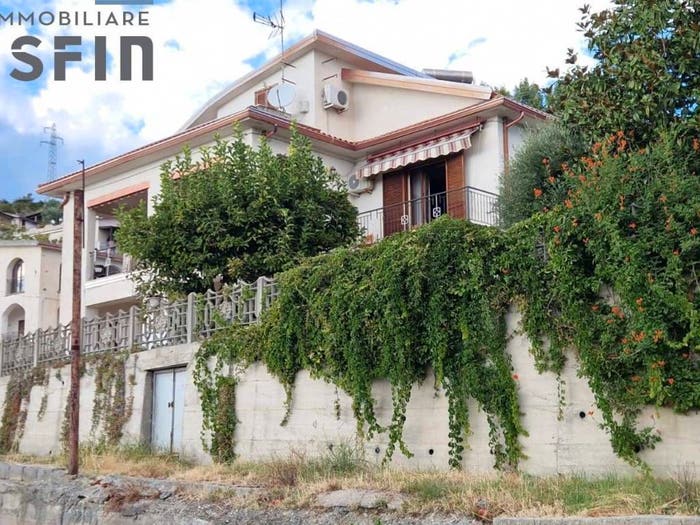 Casa con 6 locali in vendita in Contrada Moschella, Marina Di Fuscaldo, Fuscaldo