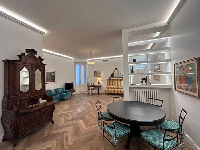 Appartamento con 5 locali in vendita in Via Mauro Macchi, Centrale, Milano