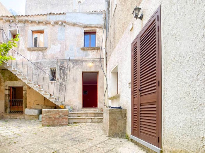Appartamento bilocale in vendita in Via Luigi Barbieri, Centro, Erice