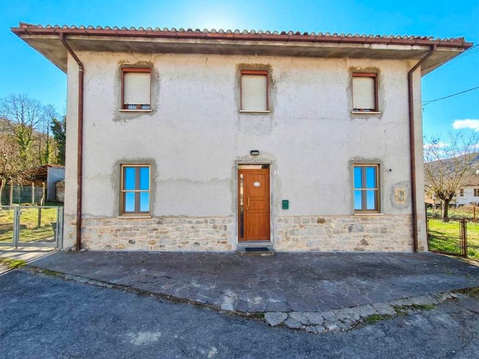 Casa con 6 locali in vendita in Via Molino Schieti, Ponte Messa, Pennabilli