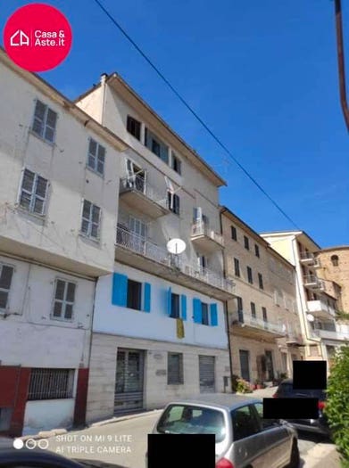 Appartamento con 6 locali in vendita in Via Castelfidardo, Centro, Montegranaro
