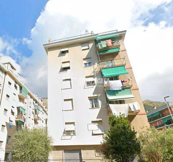 Appartamento trilocale in vendita in Via del Commercio, Nervi, Genova