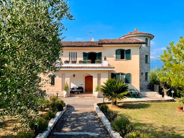 Casa con 5 locali in vendita in Via Sarracina, Casalvieri