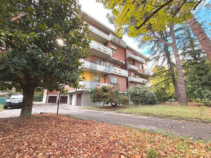 Appartamento con 5 locali in vendita in Via Andrea Costa, Stazione Grandi Italiani, Forlì