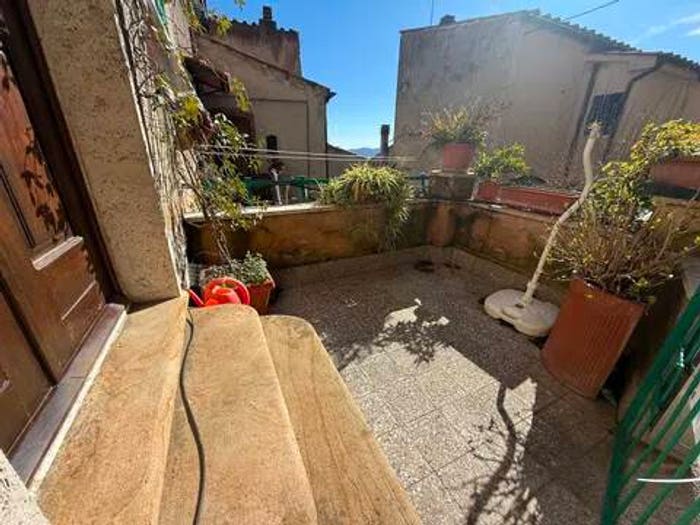 Appartamento trilocale in vendita in Via San Giovanni SNC, Centro, Manciano