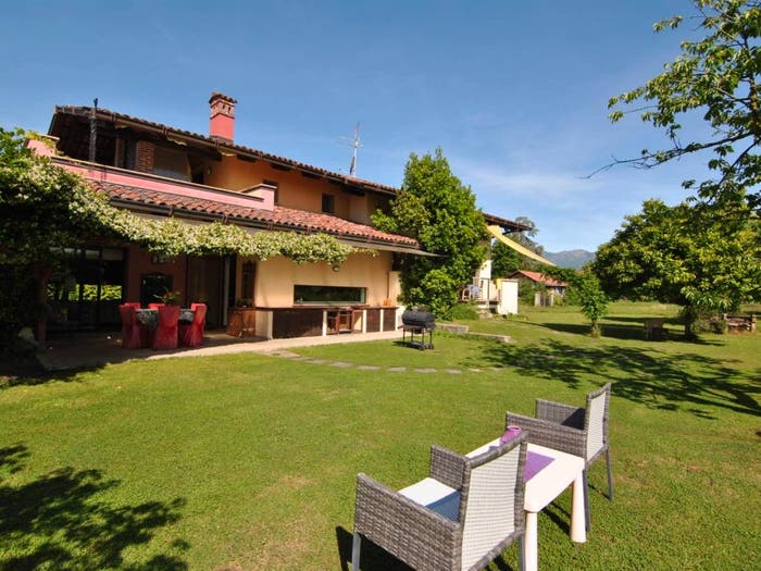 Casa con 6 locali in vendita in Via Novembre, Centro, Lessona