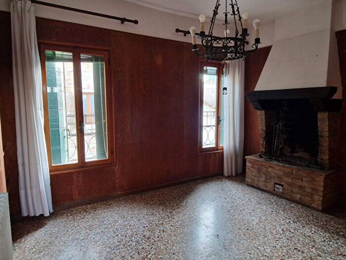 Appartamento con 7 locali in vendita in Campo Santa Maria Formosa, Venezia