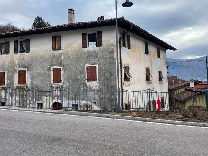 Appartamento con 6 locali in vendita in Via Zorzi, Centro, Stenico