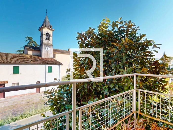 Casa quadrilocale in vendita in Via Trieste, Villa San Giorgio In Vezzano, Brisighella