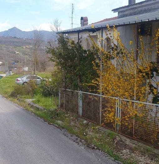 Casa con 6 locali in vendita in Colle Matteo, Scapoli