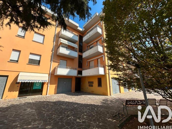 Appartamento trilocale in vendita in Via Piave, Centro, Mirandola