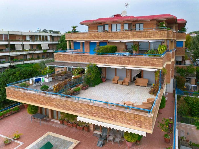 Appartamento con 6 locali in vendita in via Padula, Posillipo, Napoli