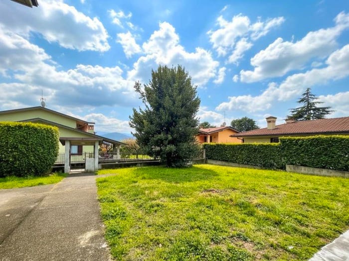 Appartamento quadrilocale in vendita in Via A Toscanini, Centro, Concesio