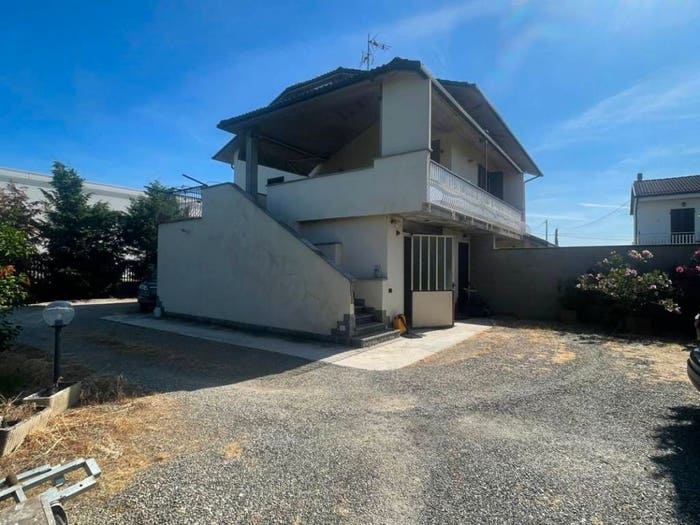 Casa con 6 locali in vendita in Via Camillo Giachero, Cascinagrossa, Alessandria