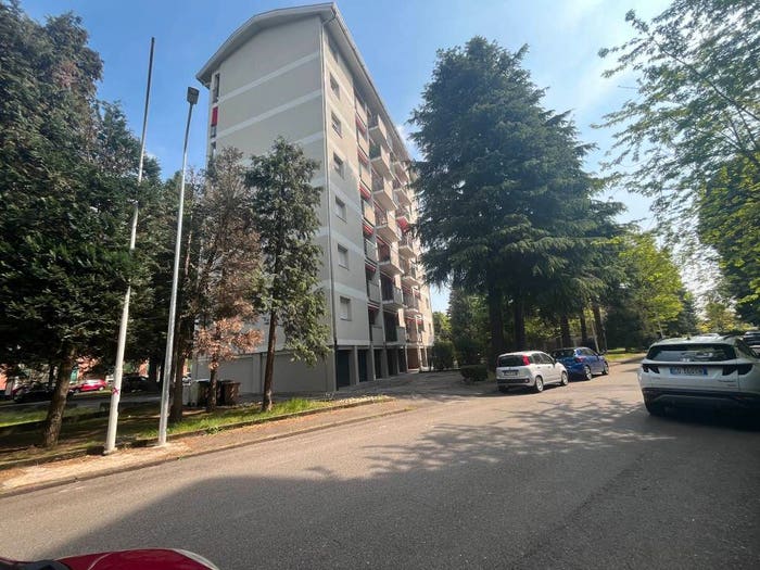 Appartamento quadrilocale in vendita in Viale Giotto, Sant'Anna, Busto Arsizio