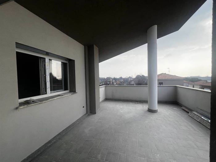 Appartamento con 5 locali in vendita in Canegrate