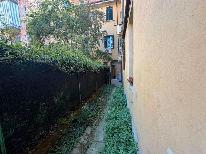 Appartamento bilocale in vendita in Via Mascarella, Irnerio, Bologna