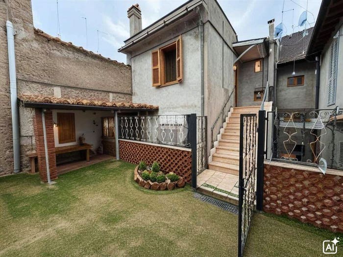 Appartamento trilocale in vendita in Via cavour, Centro, Magliano Sabina