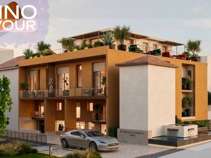 Appartamento quadrilocale in vendita in Via Camillo Benso di Cavour, Centro, Luino