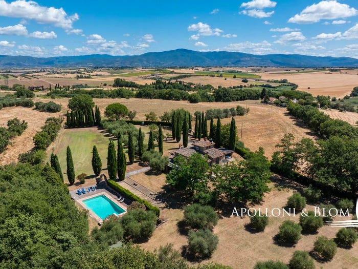 Casa con 6 locali in vendita in Via del Petrischio, Centro, Cortona
