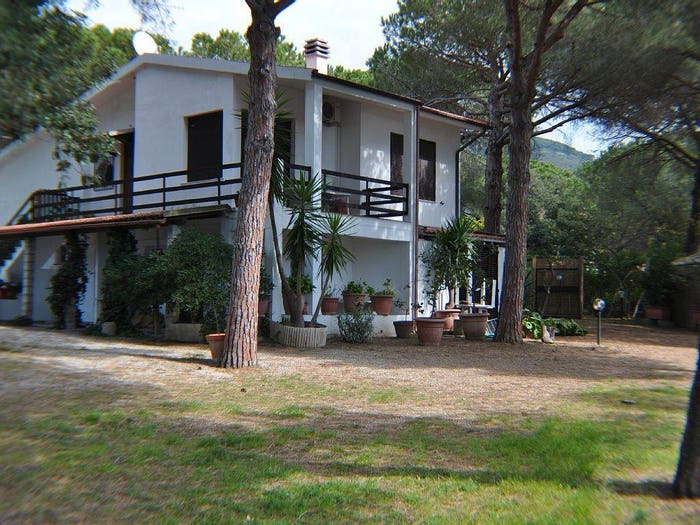 Casa con 6 locali in vendita in Via Capo ai Pini, Lacona, Capoliveri