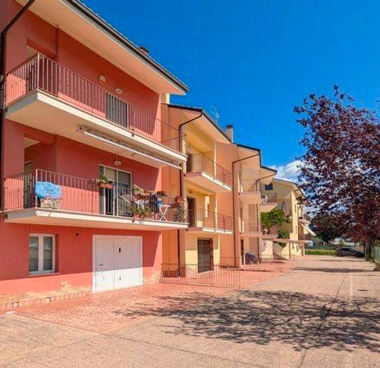 Casa con 5 locali in vendita in Via Piane, Centro, Bucchianico