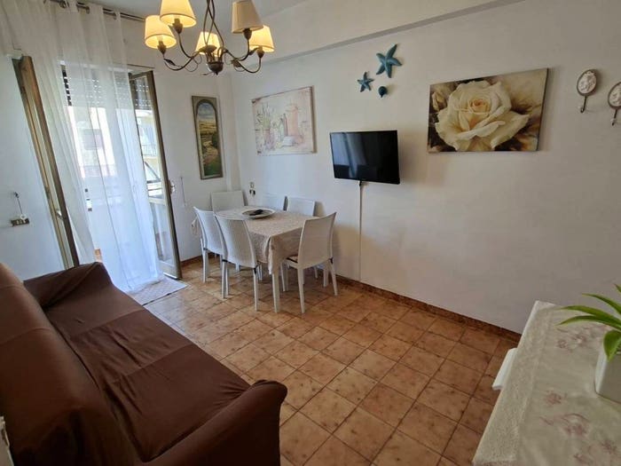 Appartamento trilocale in vendita in Via Metaponto, Borgata Marina, Roseto Capo Spulico