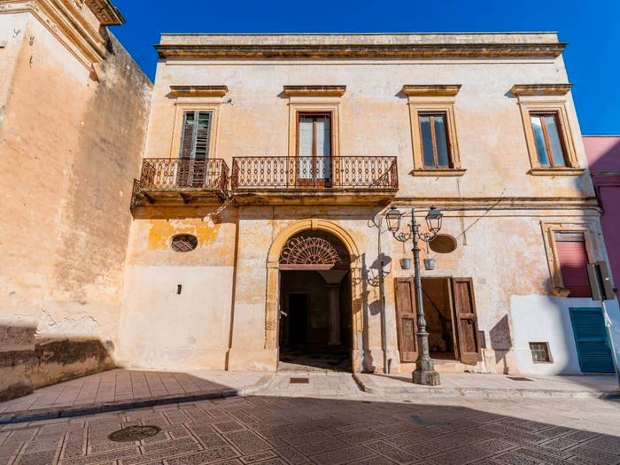 Casa con 6 locali in vendita in Piazza San Pietro, Casarano