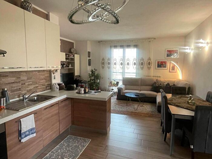 Appartamento quadrilocale in vendita in Via Castelfranco, Valsamoggia