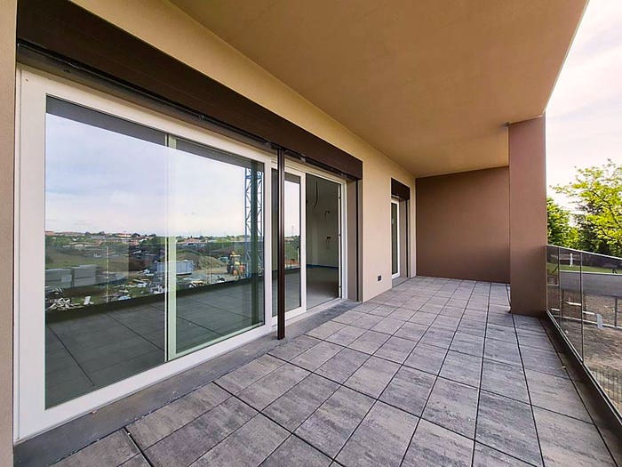 Appartamento trilocale in vendita in Via Alessandro Manzoni, Centro, Guanzate