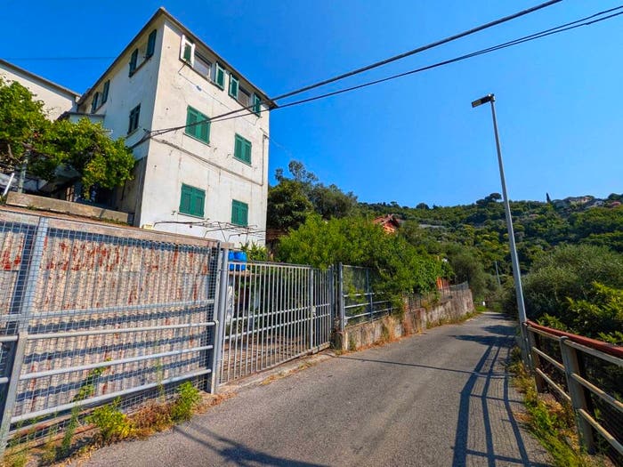Casa trilocale in vendita in Via delle Banchelle, Staglieno, Genova