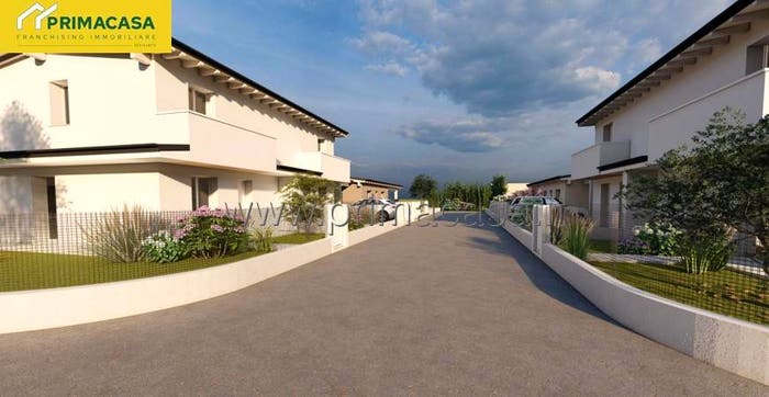 Casa quadrilocale in vendita in Corso della Vittoria, Centro, Legnago