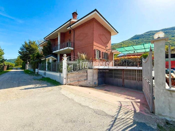 Casa con 6 locali in vendita in Via Grignetto, Centro, Avigliana