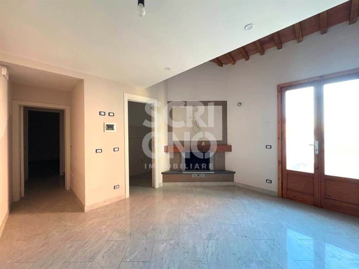 Casa con 6 locali in vendita in Via Assisi, Agliana