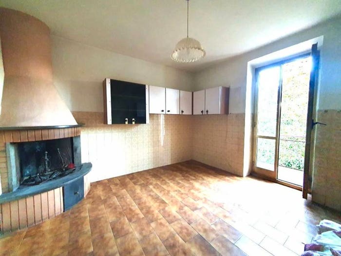 Casa con 6 locali in vendita in Via Cassia, Centro, Acquapendente