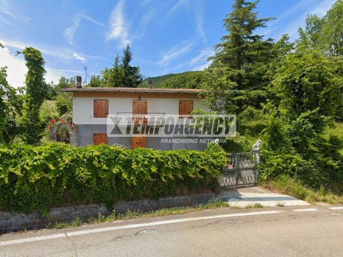 Casa quadrilocale in vendita in Via Provinciale per Pavullo, Castellaro, Sestola