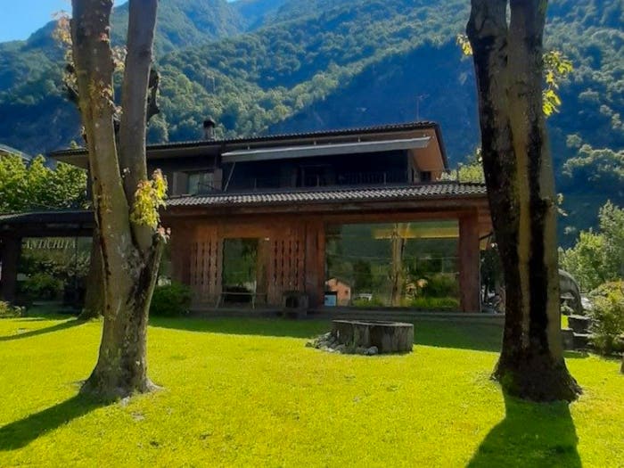 Casa con 5 locali in vendita in Via Spluga, Dubino
