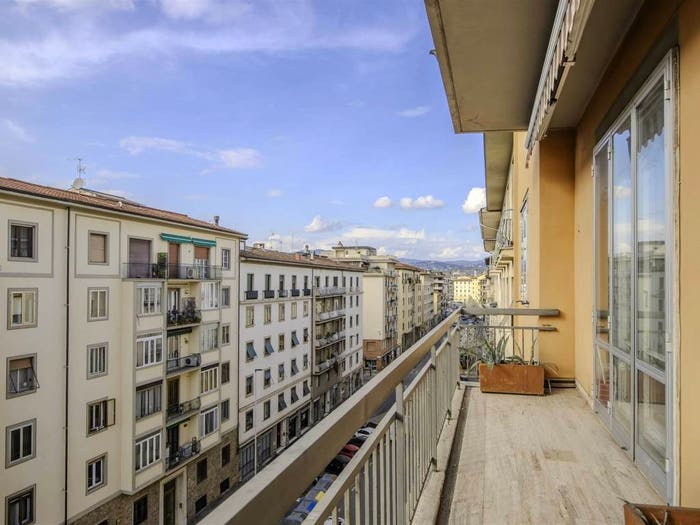 Appartamento con 6 locali in vendita in Alberti Bellariva, Firenze