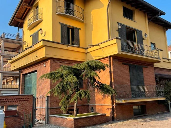 Appartamento trilocale in vendita in Viale Repubblica, Cabiate