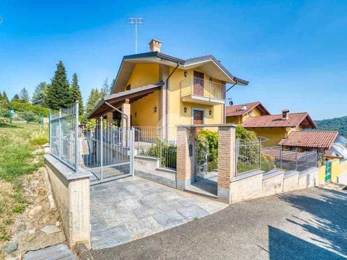 Casa quadrilocale in vendita in Borgata freinetto, Coazze