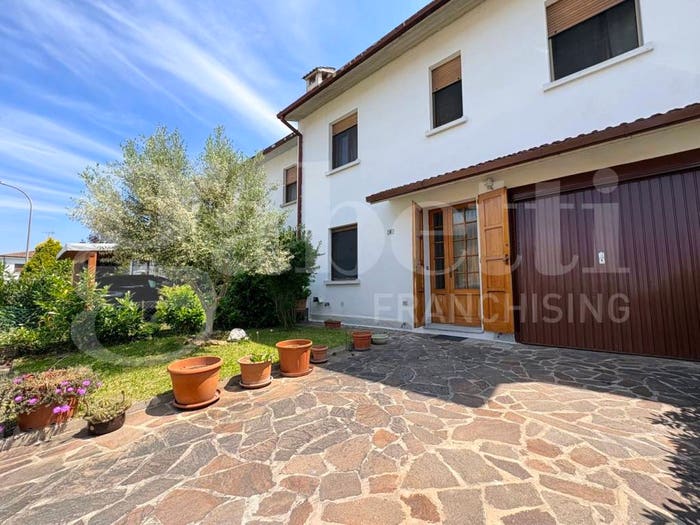Casa con 5 locali in vendita in Via Romita, Altedo, Malalbergo