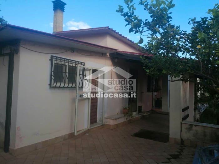 Casa con 6 locali in vendita in Capo Rizzuto, Isola di Capo Rizzuto