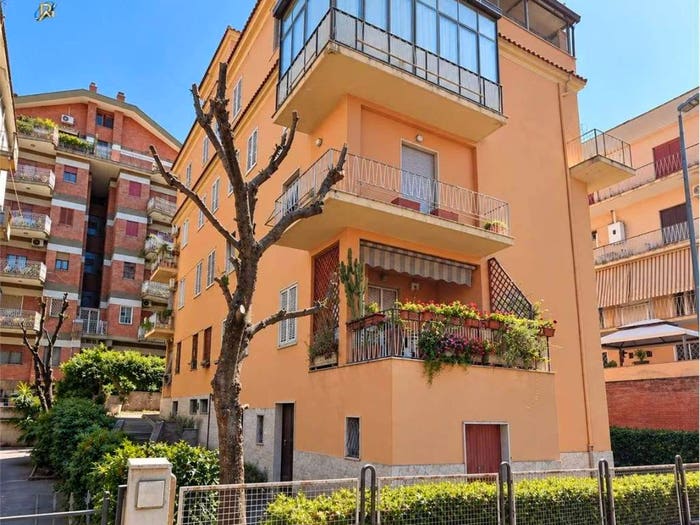 Appartamento quadrilocale in vendita in Via Giovanni Alfredo Cesareo, Talenti Monte Sacro, Roma