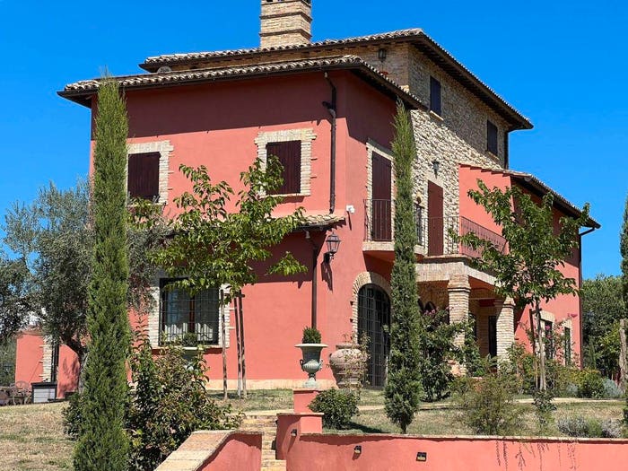 Casa con 6 locali in vendita in Roccantica
