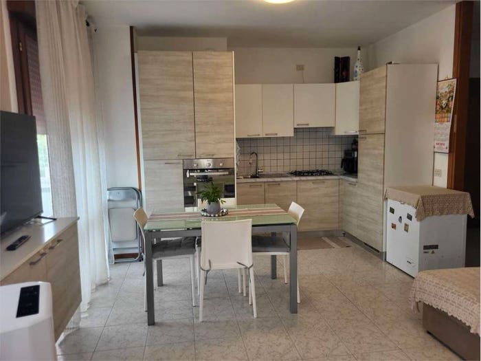 Appartamento trilocale in vendita in Piave, Centro, Caerano di San Marco