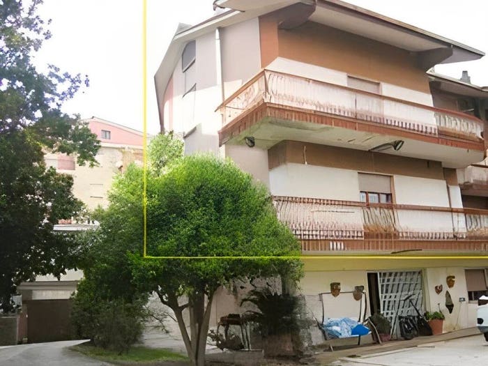 Casa con 6 locali in vendita in Via Sandro Botticelli Roges CS Italia, Roges, Rende