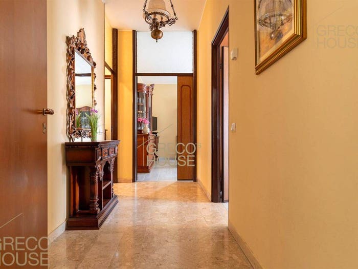 Appartamento trilocale in vendita in Via Ada Negri, Cassano Magnago