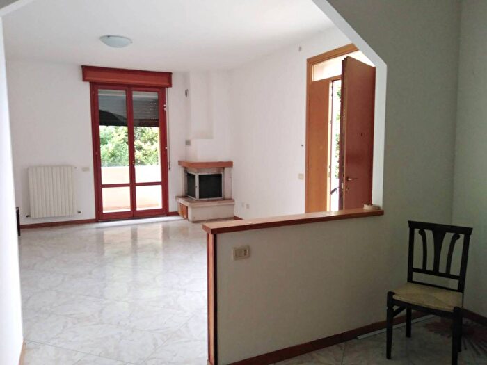 Appartamento quadrilocale in vendita in Via Risorgimento, Centro, Montelabbate