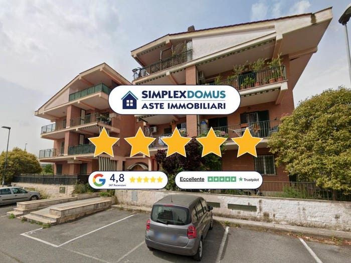 Appartamento trilocale in vendita in Via Montepagano, Castelverde, Roma