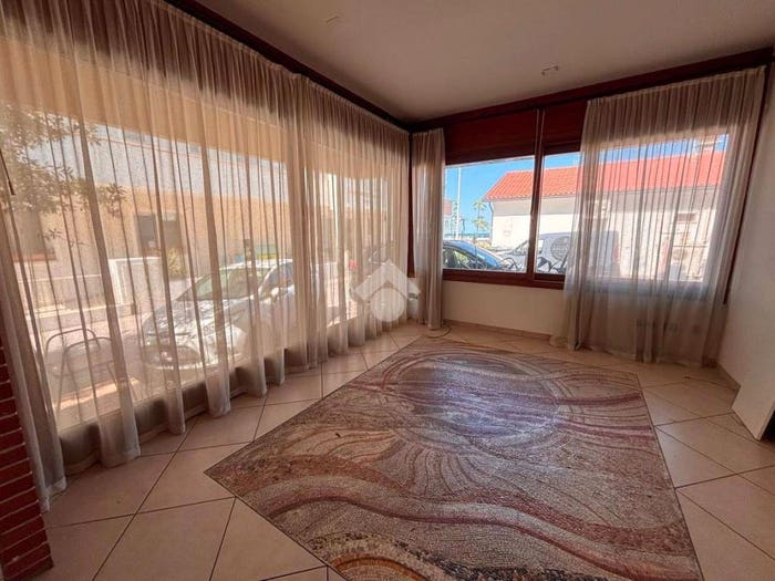 Casa con 6 locali in vendita in Via Mar Jonio, BellariaIgea Marina